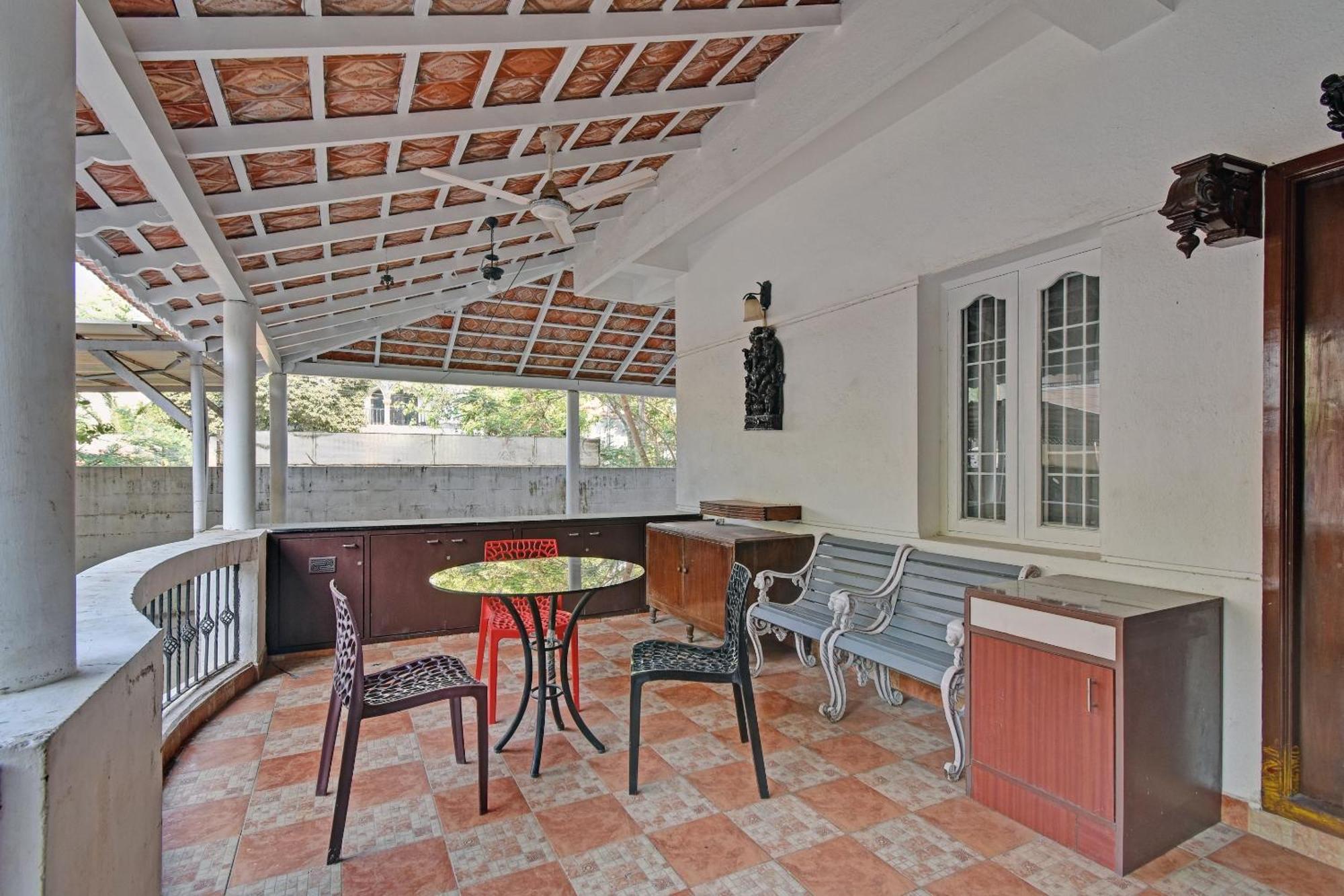 Hotel O Dakshin Villa Ecr Madrás Exterior foto